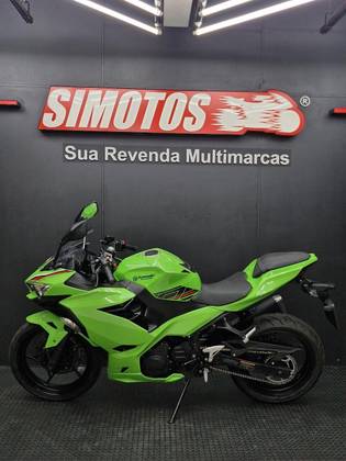 KAWASAKI NINJA 400 
